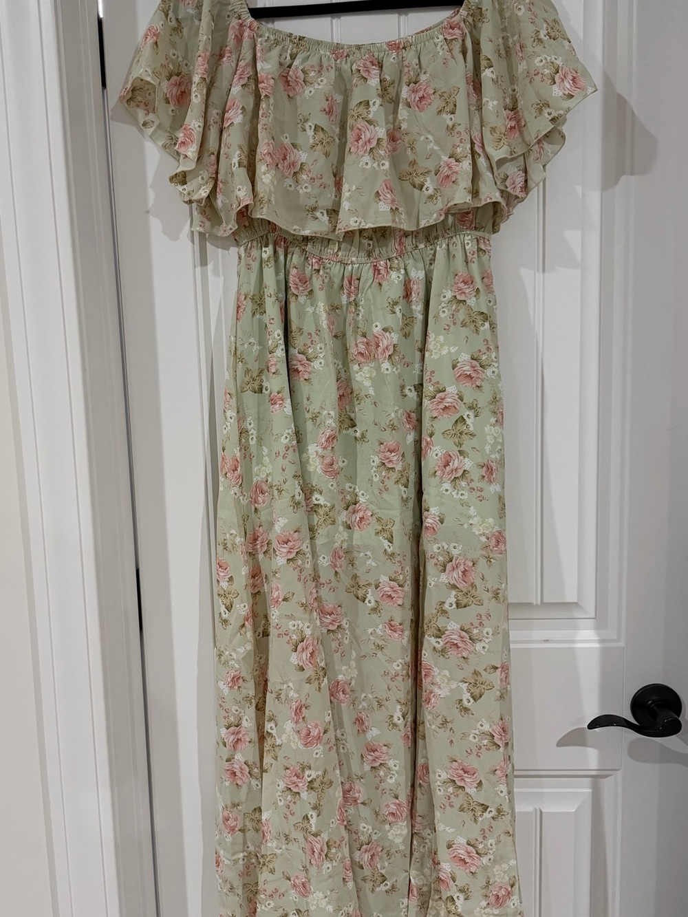 Cupshe Sage Green Floral Off-Shoulder Maxi Dress with Pink Roses